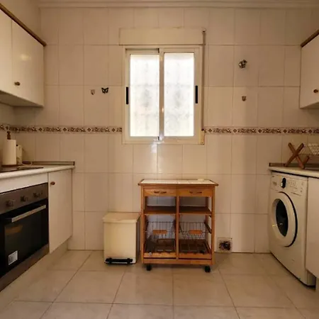2 Bedrooms With Shared Pool And Furnished Terrace At Торевьиа